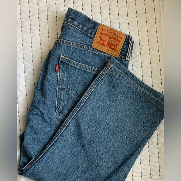 Levi's Other - Levi’s Capri Jorts 505 36x30(22) hemmed Excellent Condition Cropped Denim